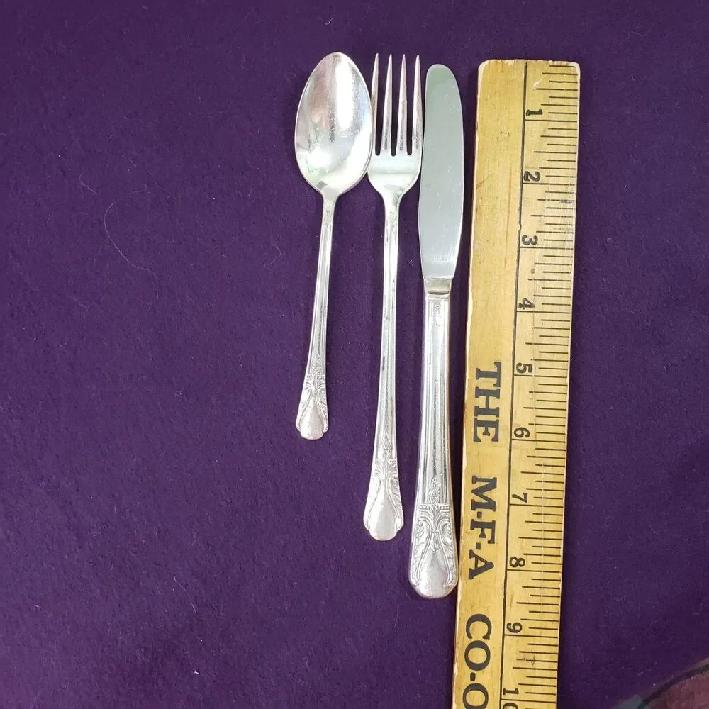 Vintage 1940 Wm Rogers Silverplate Silverware for 8 Avalon Cabin Grille Forks